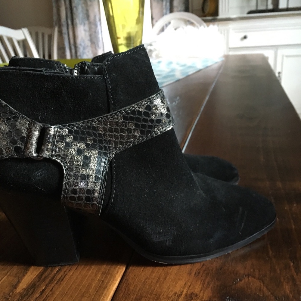 Booties - Picture 4 of 8